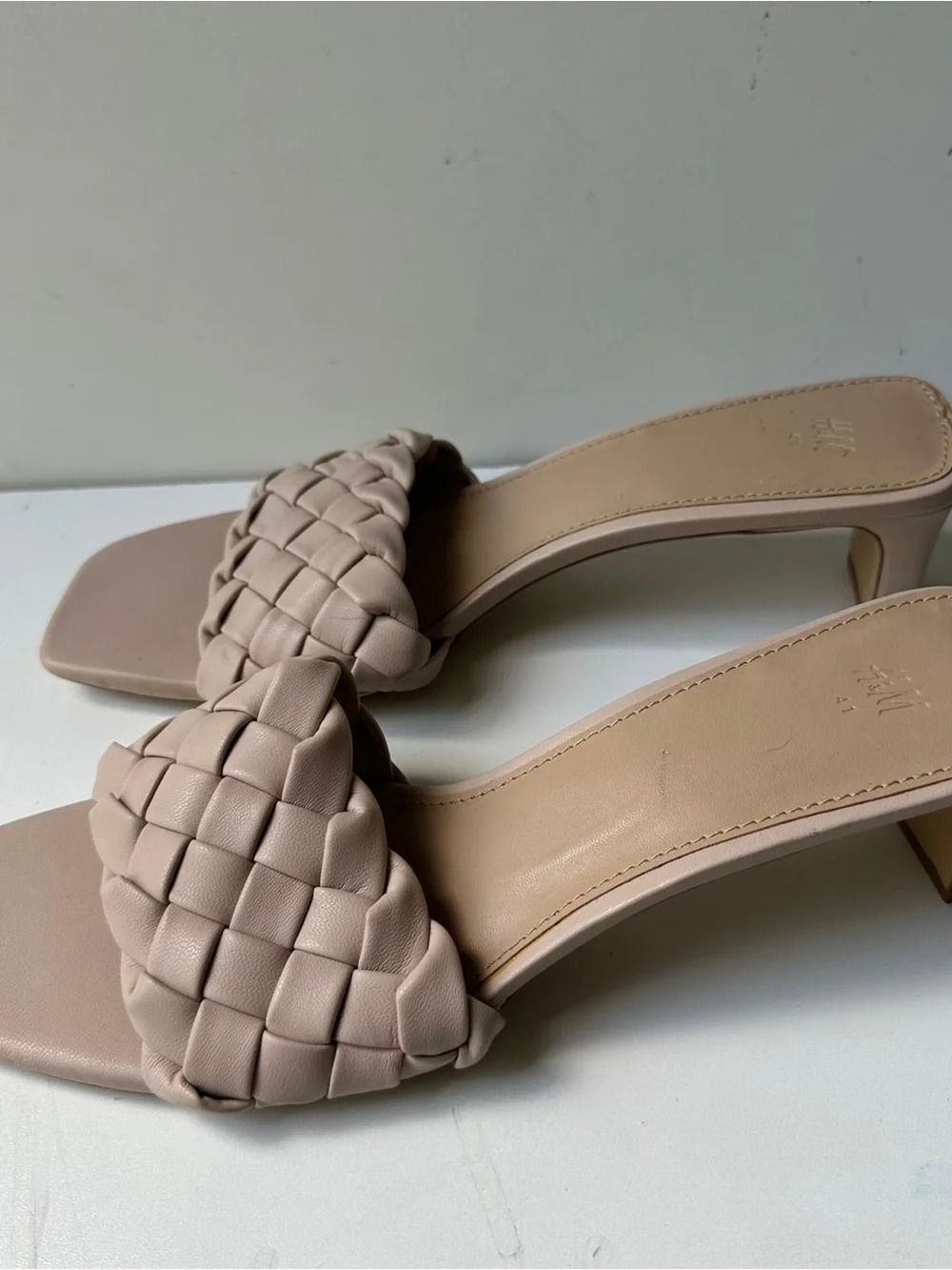H&M Beige Nude Braided Woven Square Toe Heeled Mule Sandals Women's Size US 10